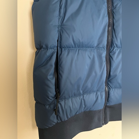 Oiselle Navy Blue Quilted Vest - Picture 5 of 5